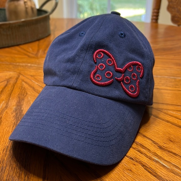 Disney Accessories - DISNEY PARKS Minnie Mouse Bow
Baseball Hat
$18 Size: OS Disney